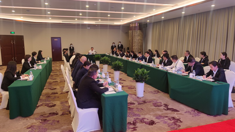2021�?1�?日,湖南順天集團2021年四季度總經理會議在黃金海岸大酒店順利召開,蘇松泉董事長在會議上作重要講話�?(1).jpg 2021�?1�?日,湖南順天集團2021年四季度總經理會議在黃金海岸大酒店順利召開,蘇松泉董事長在會議上作重要講話�?(1).jpg